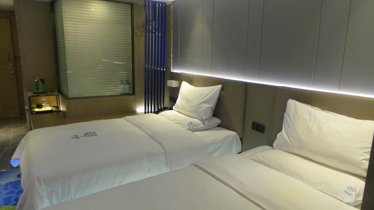 Lifu Hotel Wankel Jiang Tai Road Metro Station Branch Guangzhou Exterior photo